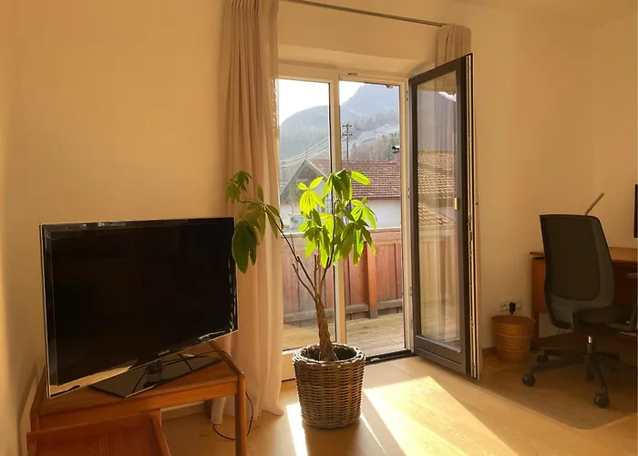 Haus Kaiserinn - Komfortable 82 Qm Ausgestattet, 2 Schlafzimmer Mit Balkon Und Bergblick شقة